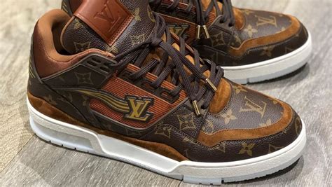 cover sneakers louis vuitton prix|louis vuitton sneakers.